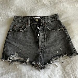 ZARA SHORTS